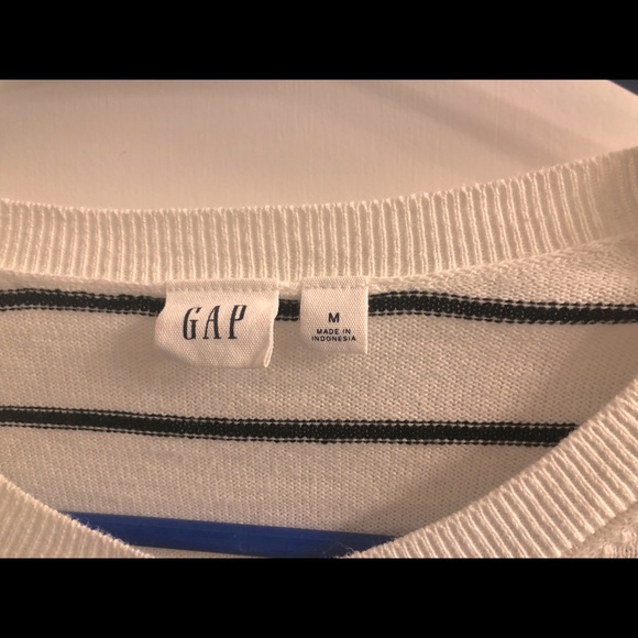 White and Black Striped Gap Sweater - Picture 2 of 3
